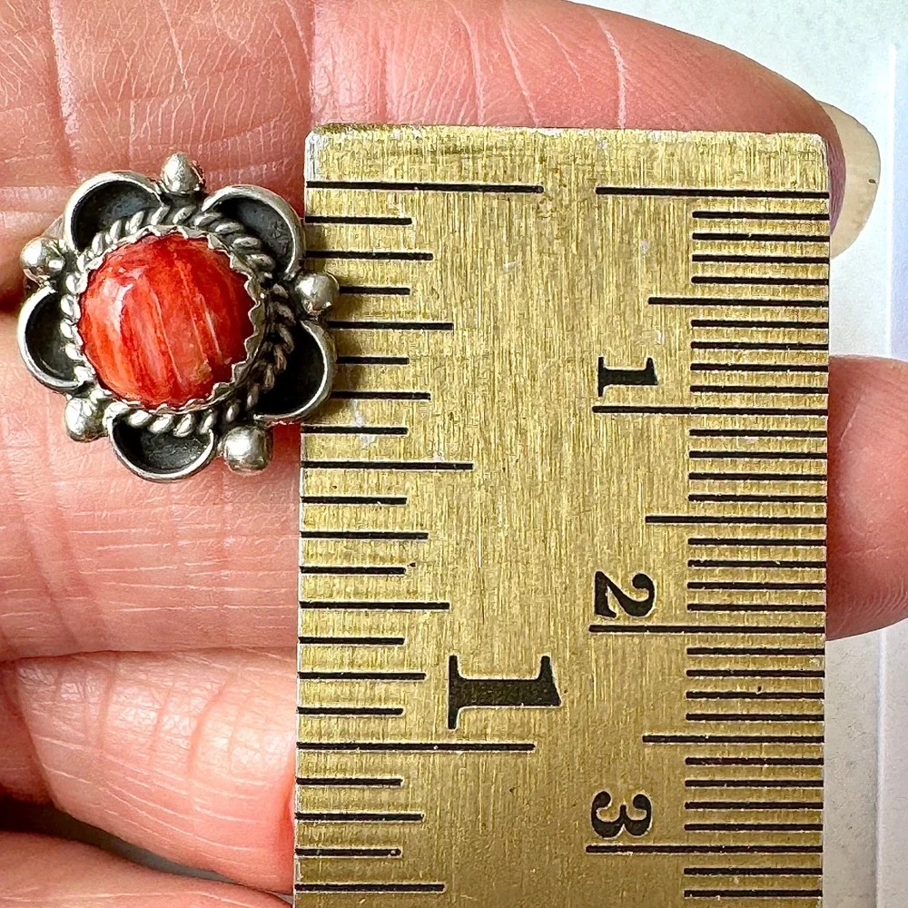 Navajo Flower Ring Red Spiny Oyster Sz 8 Sterling Silver Scalloped Native Amer
